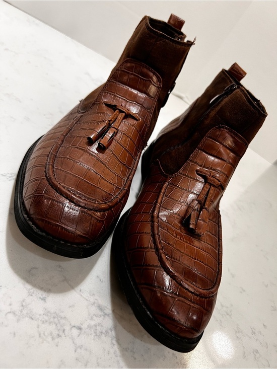 Men\'s Brown Croc-Embossed Tassel Chelsea Boots main image 8